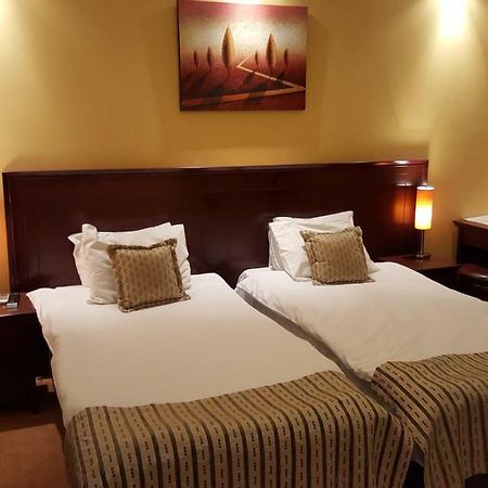 Garni Hotel Contact بلغراد المظهر الخارجي الصورة