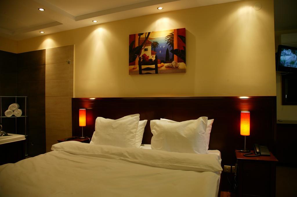 Garni Hotel Contact بلغراد الغرفة الصورة