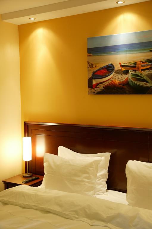 Garni Hotel Contact بلغراد المظهر الخارجي الصورة