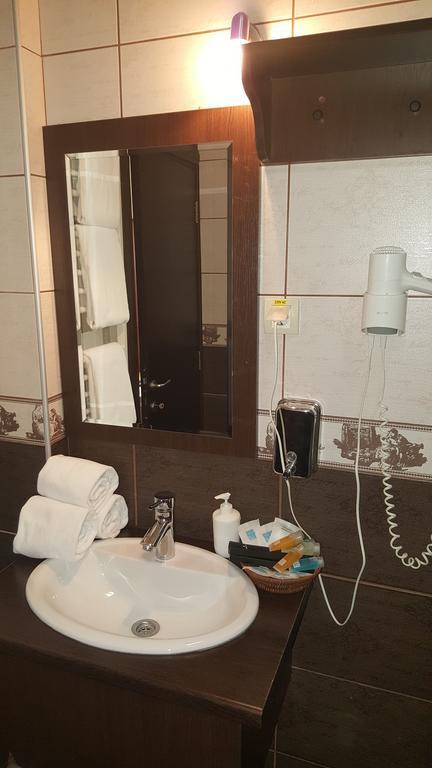 Garni Hotel Contact بلغراد المظهر الخارجي الصورة