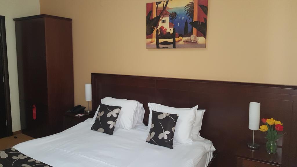 Garni Hotel Contact بلغراد المظهر الخارجي الصورة