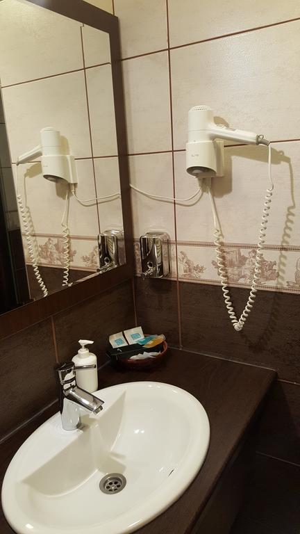 Garni Hotel Contact بلغراد المظهر الخارجي الصورة
