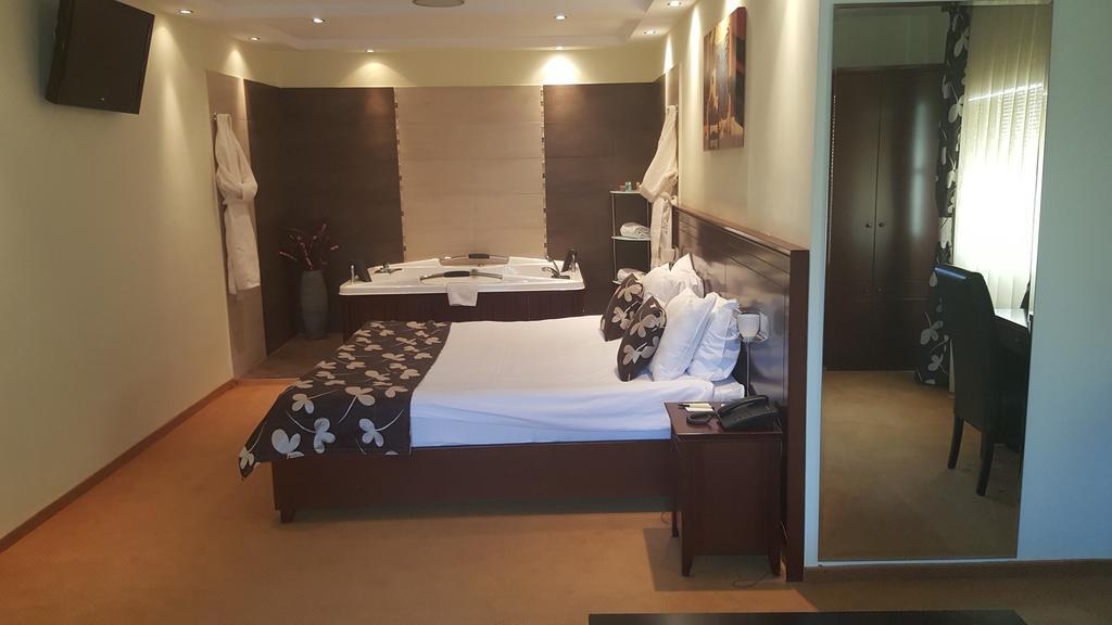 Garni Hotel Contact بلغراد المظهر الخارجي الصورة