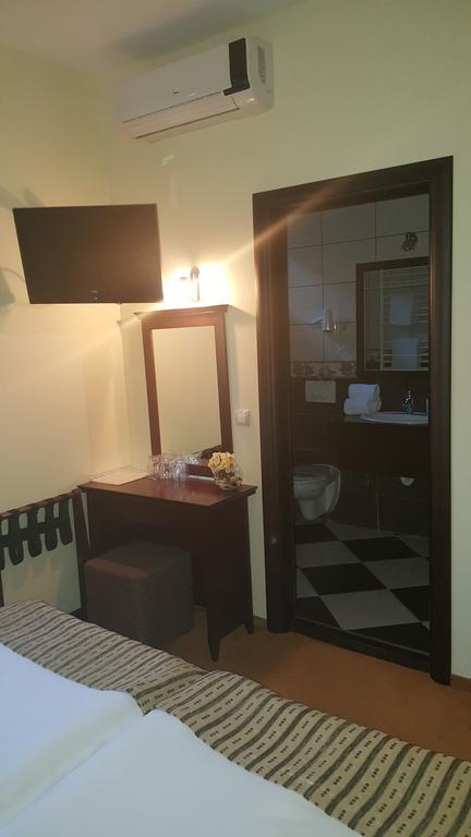 Garni Hotel Contact بلغراد المظهر الخارجي الصورة