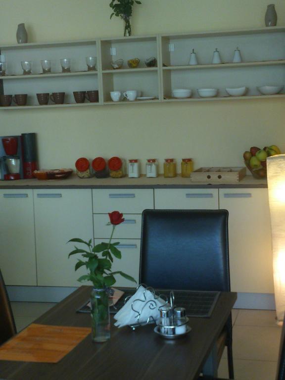 Garni Hotel Contact بلغراد المظهر الخارجي الصورة