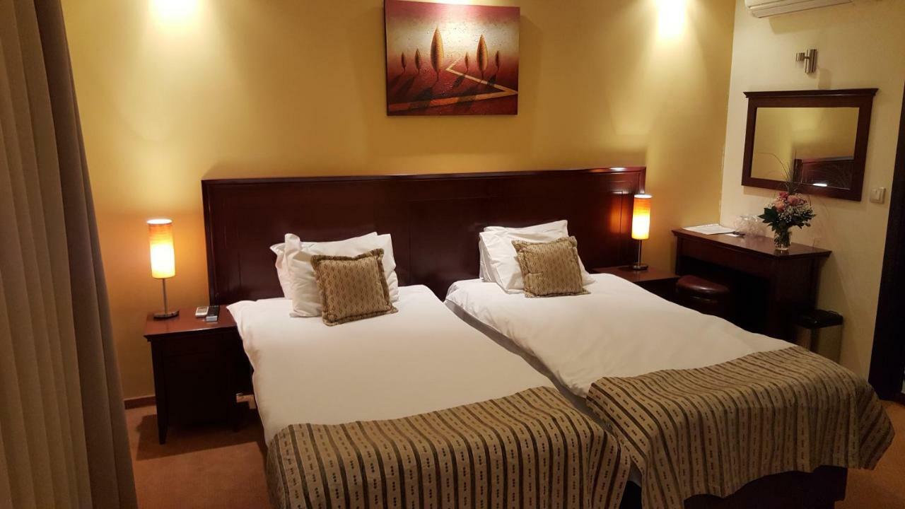 Garni Hotel Contact بلغراد المظهر الخارجي الصورة