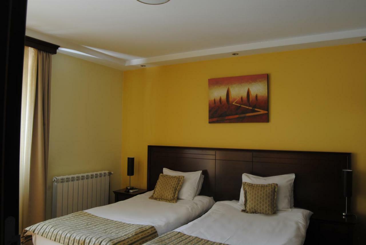 Garni Hotel Contact بلغراد المظهر الخارجي الصورة
